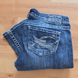 💖 Silver Jeans Women's Distressed Straight Leg Denim